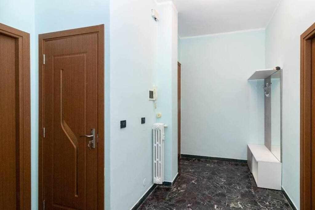 Appartamento A Pochi Passi Dalla Stazione Comodo A Coppie E Famiglie, Casa Ferrucci Collegno Exteriér fotografie